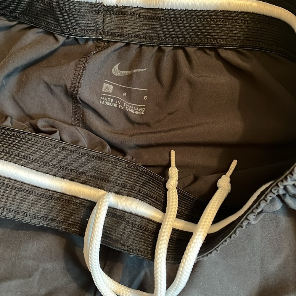 Nike Men's shorts Large - Picture 2 of 10